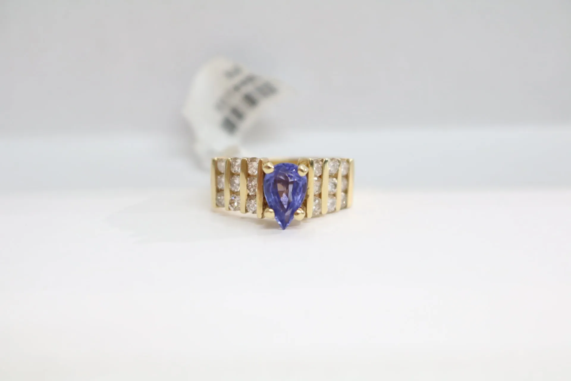 14K Yellow Gold Diamond Ring With Amethyst (Size 7) (Diamonds .54 CTW) (Amethyst 0.75 CTW) (Local Pick-Up Only)