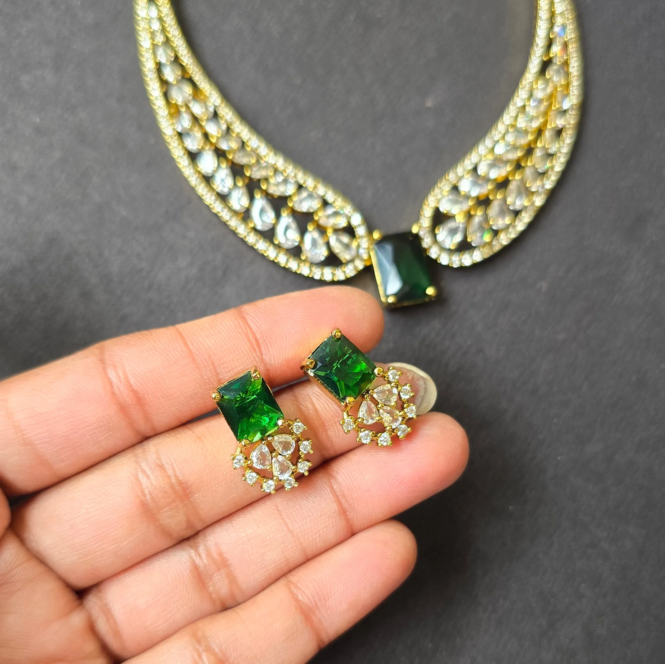 AD Green Stone Choker