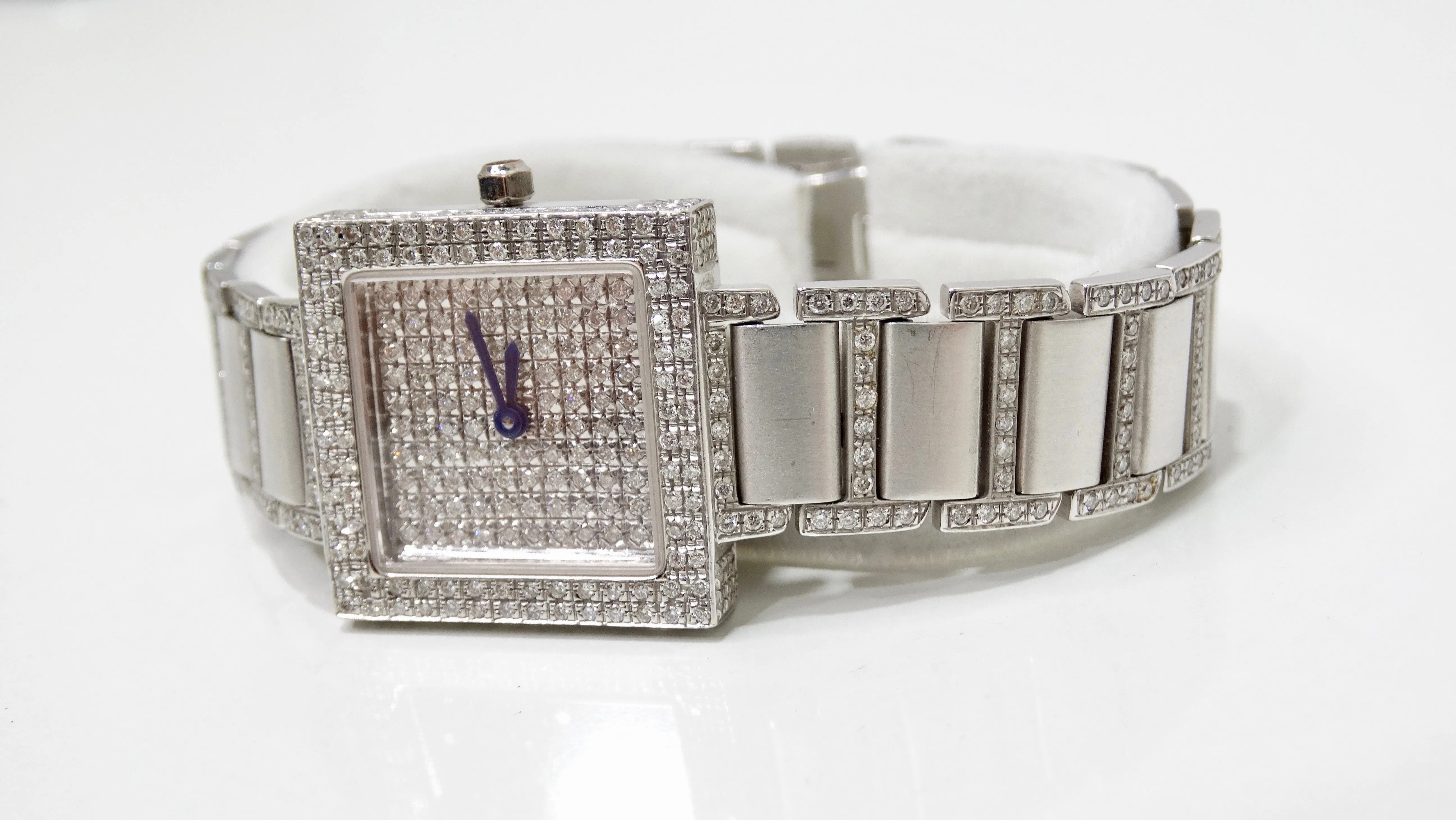 Diamond 18k White Gold Wrist Watch