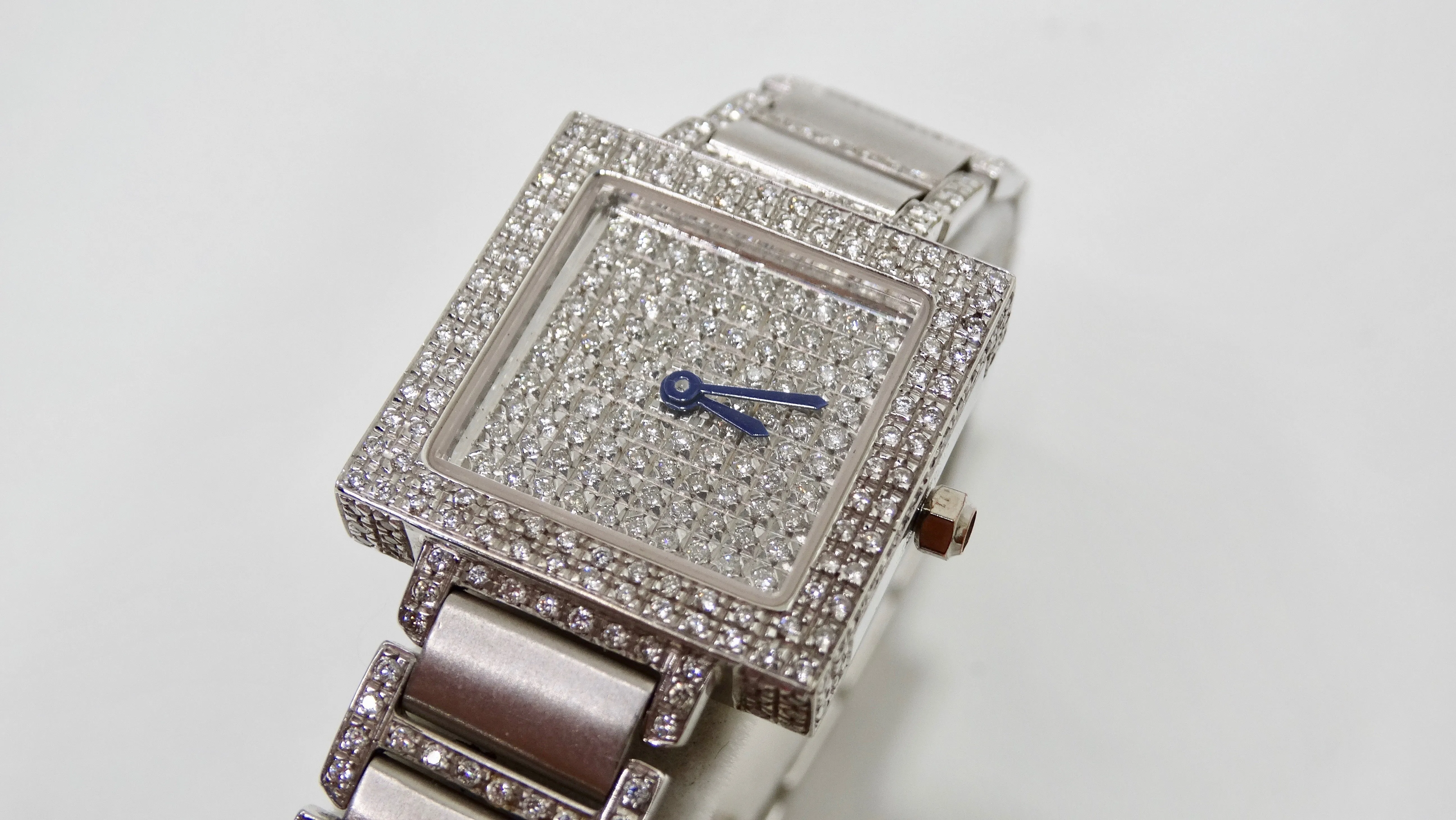 Diamond 18k White Gold Wrist Watch