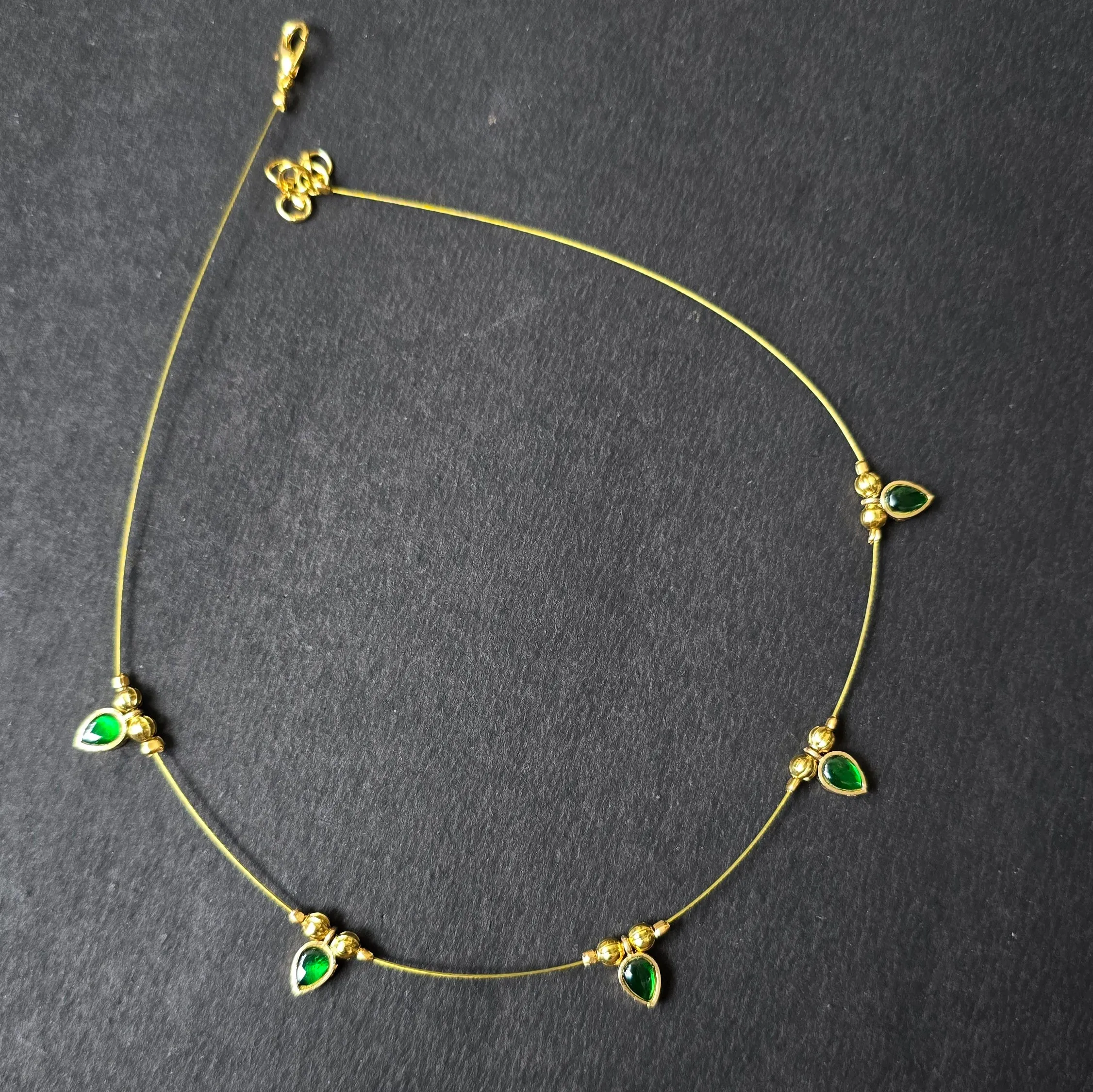 Invisible Chain Necklace With Green Kundan