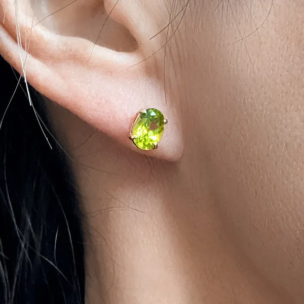 Oval Peridot Stud Earrings, 6x8mm.