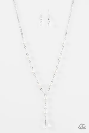 Paparazzi Necklace ~ Diva Deluxe  - White