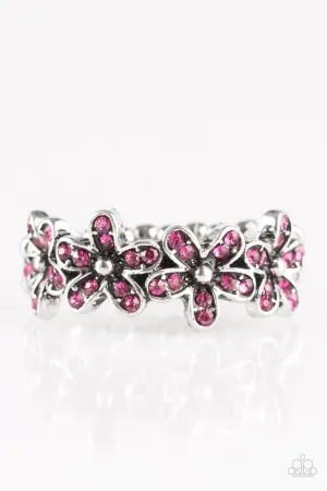 Paparazzi Ring ~ Daisy Dazzle - Pink