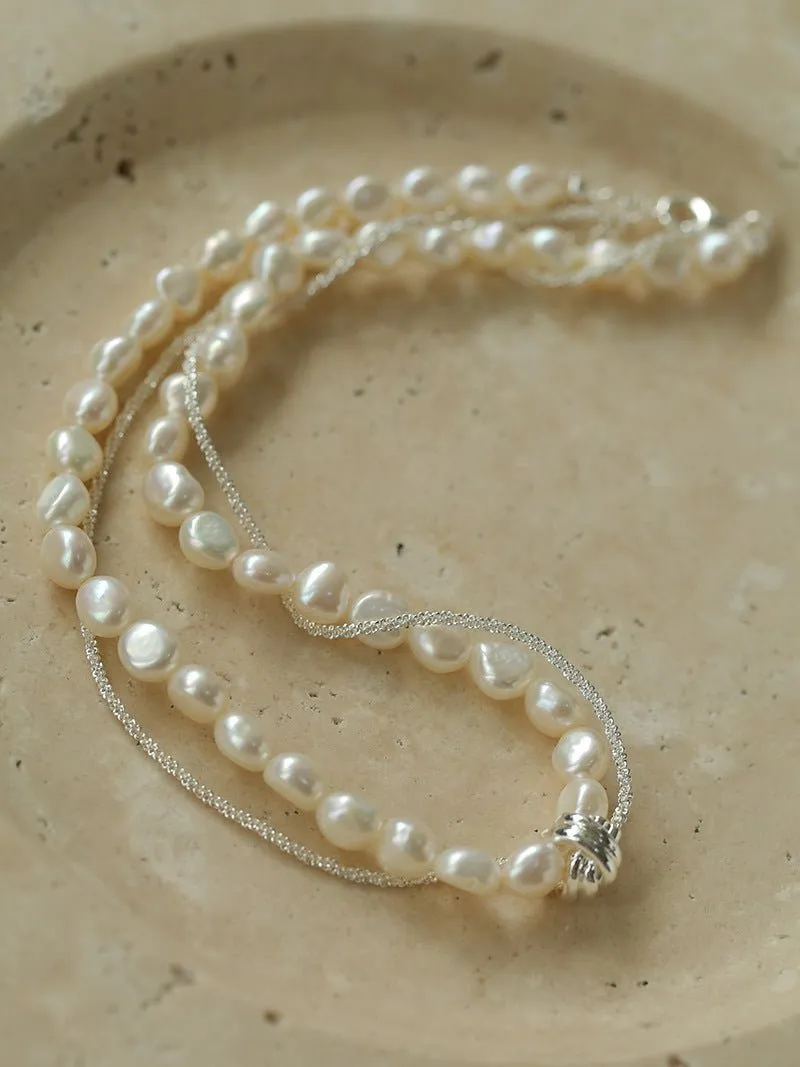 Stylishly Designed Chain Entanglement Pearl Necklace-Pearl