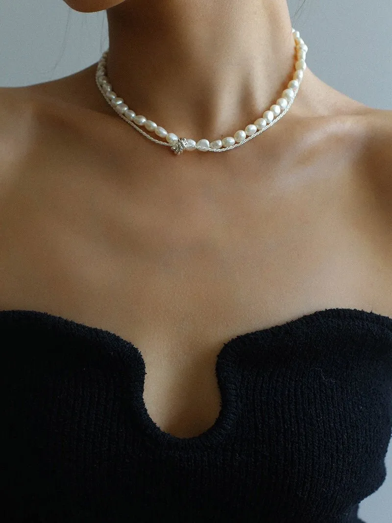 Stylishly Designed Chain Entanglement Pearl Necklace-Pearl