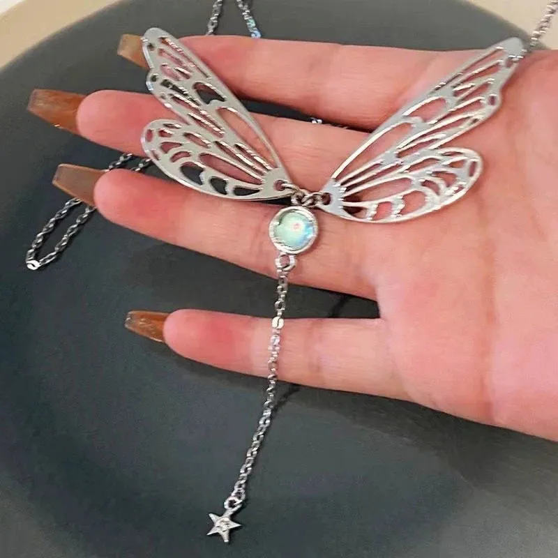 TAVIMART  -  Stylish Hollow Butterfly Wings Tassel Pendant Necklace Female Accessories Temperament Clavicle Chain For Girl Party Jewelry Gift